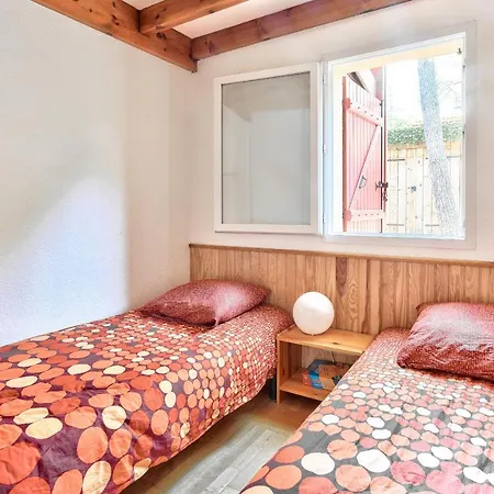 Maison Pour 4 Avec Piscine A *