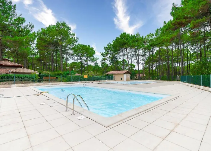 Semesterbostad Maison Pour 4 Avec Piscine A